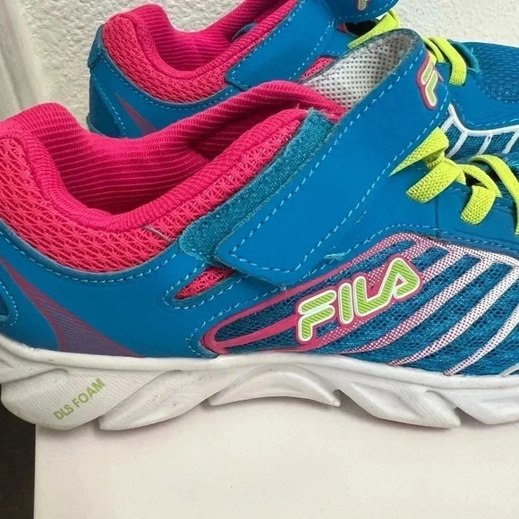 Files, Like new kids - Picture 2 of 5